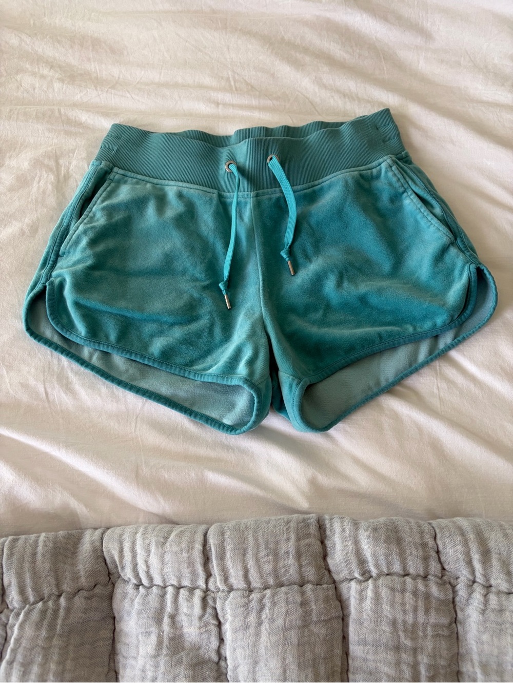 Peak Performance Original Velour Shorts